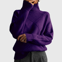 Col roulé en maille violette à motif géométrique, manches longues et finitions côtelées
