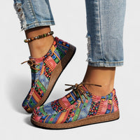 Chaussures orthopédiques Seryphina™ à lacets, dessus imprimé très coloré.