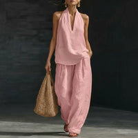 Ensemble en lin rose clair texturé : haut col V sans manches et pantalon ample.