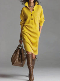 Robe-pull jaune moutarde à col V boutonné, manches longues, coupe droite