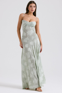 Robe longue vert émeraude clair à bretelles fines, motifs de fleurs et jupe fluide