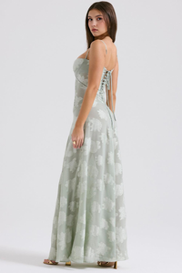 Robe longue vert émeraude clair, vue de dos, bretelles réglables et lien au dos