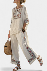 Blouse fluide en lin écru, broderies médaillons et bordures sur manches