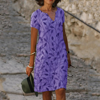Robe midi en coton violet, manches courtes et encolure V, imprimé feuilles