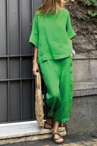 Ensemble deux pièces vert : haut ample à manches 3/4 et pantalon ample longueur cheville