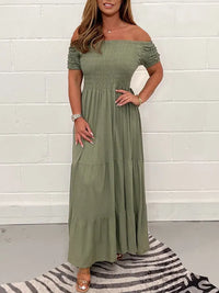 Robe longue vert olive à épaules dénudées et volants