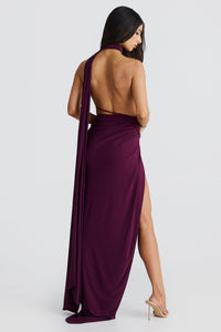 Robe longue violette dos nu avec drapé et fente sur la jambe, encolure licou