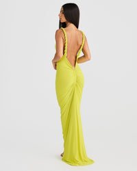 Robe longue Yelena jaune à bretelles tressées, dos drapé et fronces