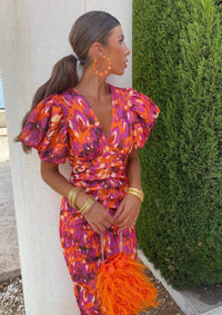 Robe midi à manches bouffantes, encolure V, motif abstrait orange et rose, taille froncée