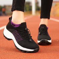 Baskets FlexiFit™ noires avec détails violets, tige tricot et semelle blanche